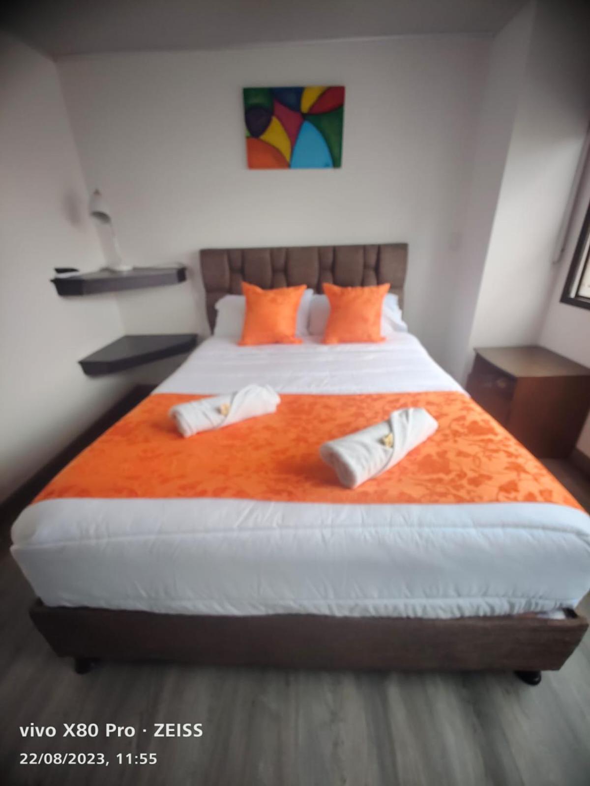 Hotel Kristal Ferial Bogotá Kültér fotó
