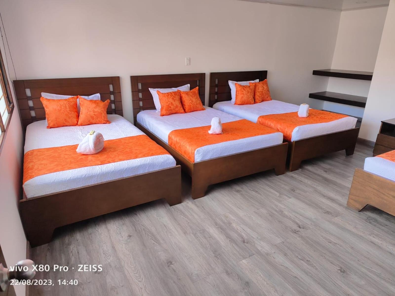 Hotel Kristal Ferial Bogotá Kültér fotó