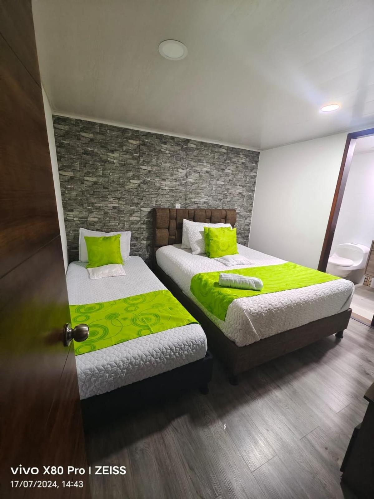 Hotel Kristal Ferial Bogotá Kültér fotó