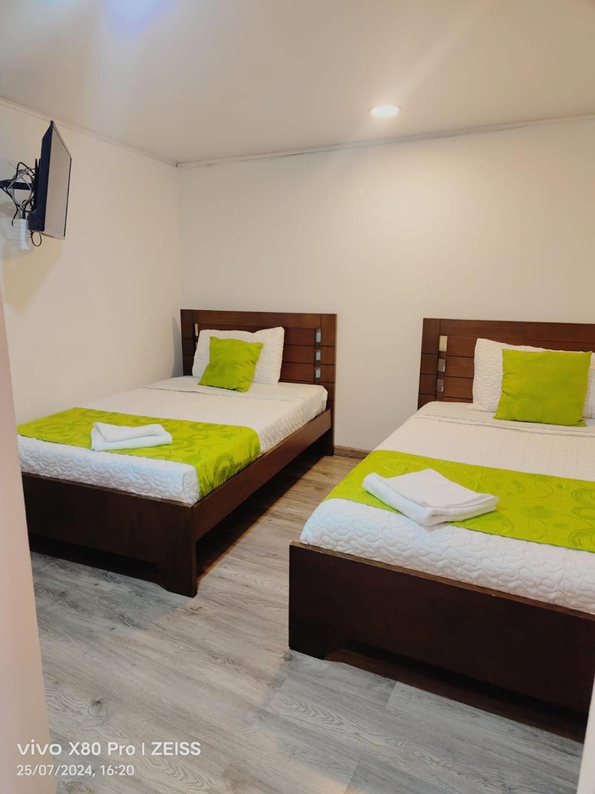 Hotel Kristal Ferial Bogotá Kültér fotó
